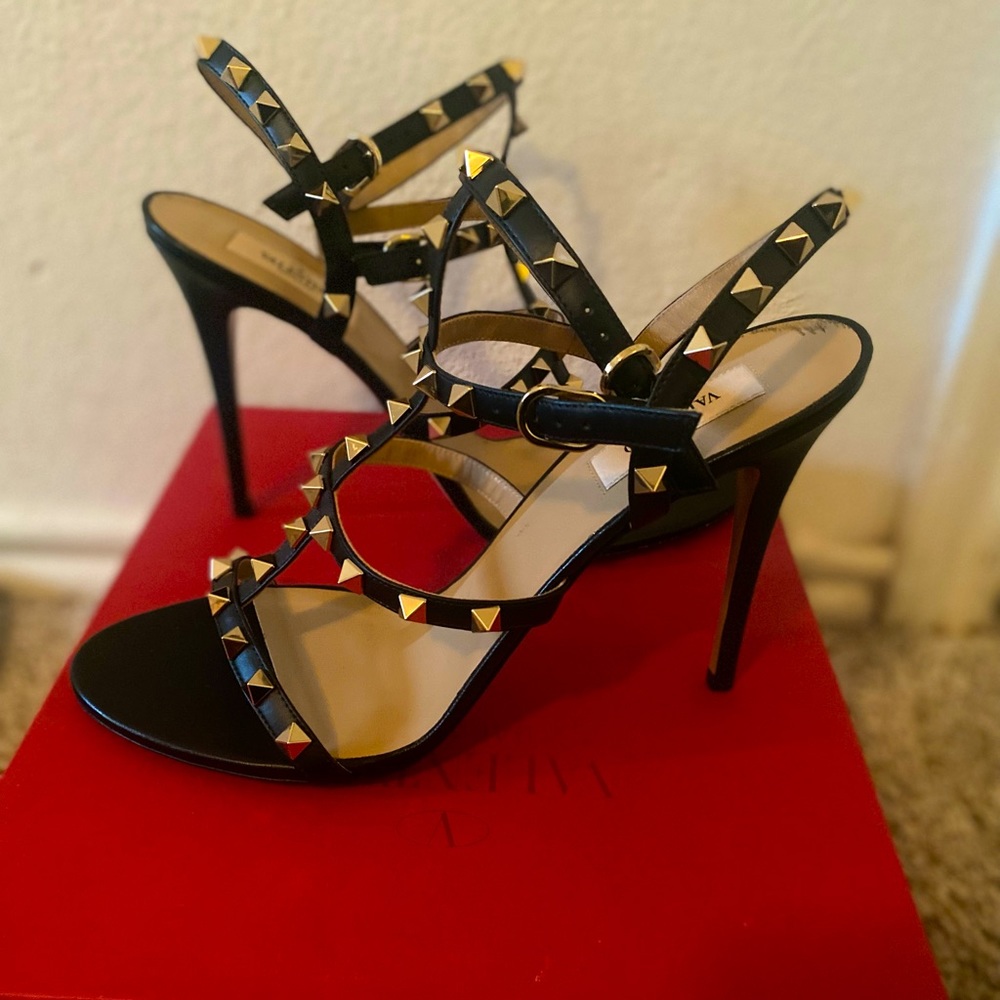 Brand new shoes Valentino